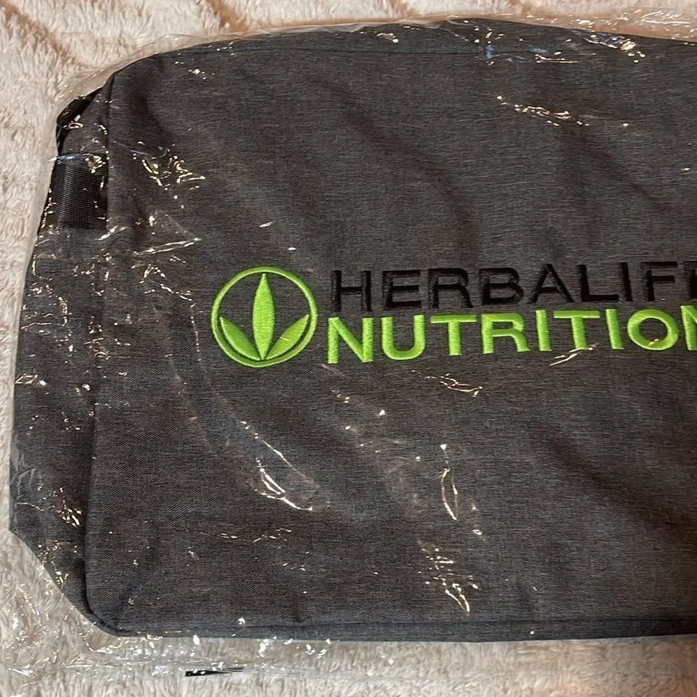 NEW Herbalife nutrition messenger bag